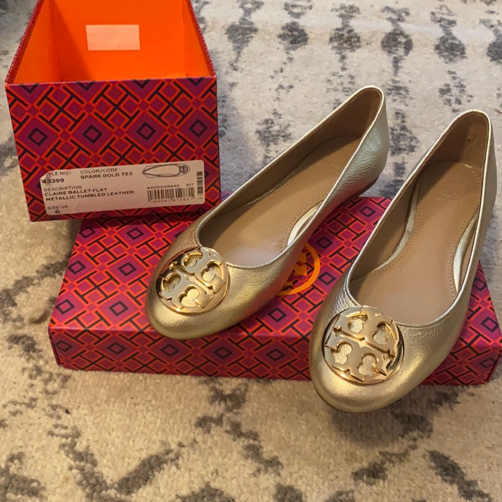 Tory Burch Claire ballet flats gold size 6 nwb